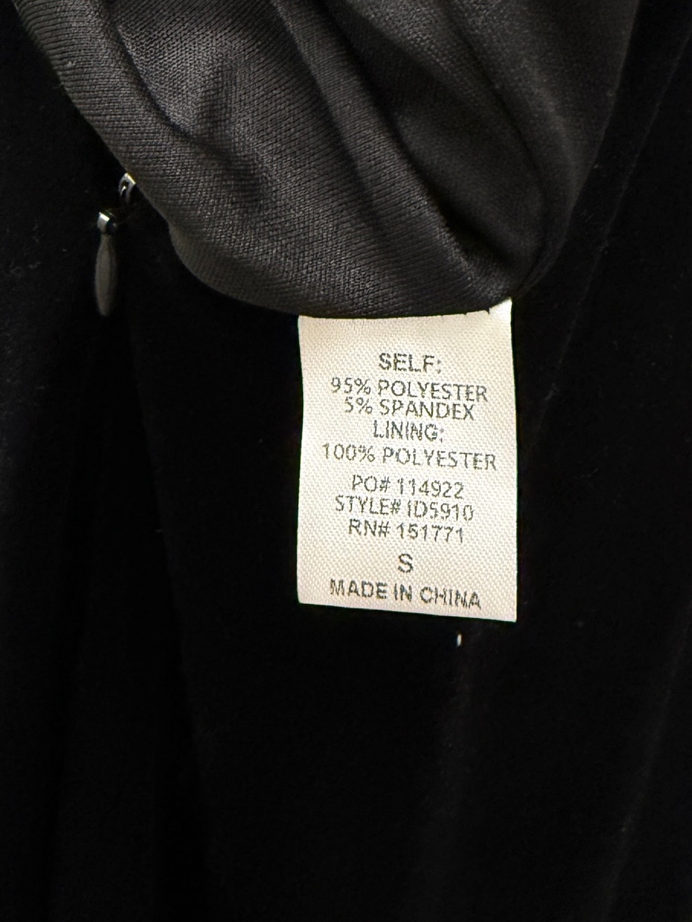 Le Lis Black Velvet Button-Front Midi Dress - FLAW - Picture 7 of 7